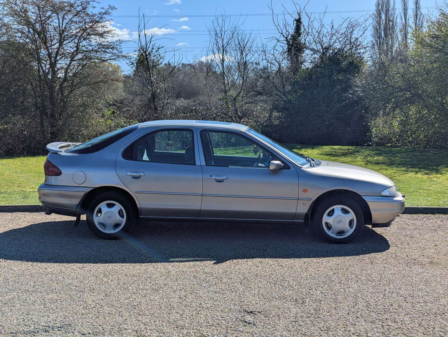 <p>1993 FORD MONDEO 2.0 GHIA</p>
