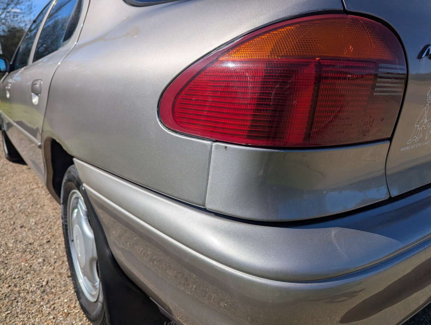 <p>1993 FORD MONDEO 2.0 GHIA</p>