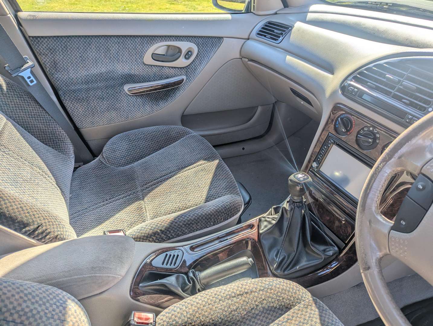 <p>1993 FORD MONDEO 2.0 GHIA</p>