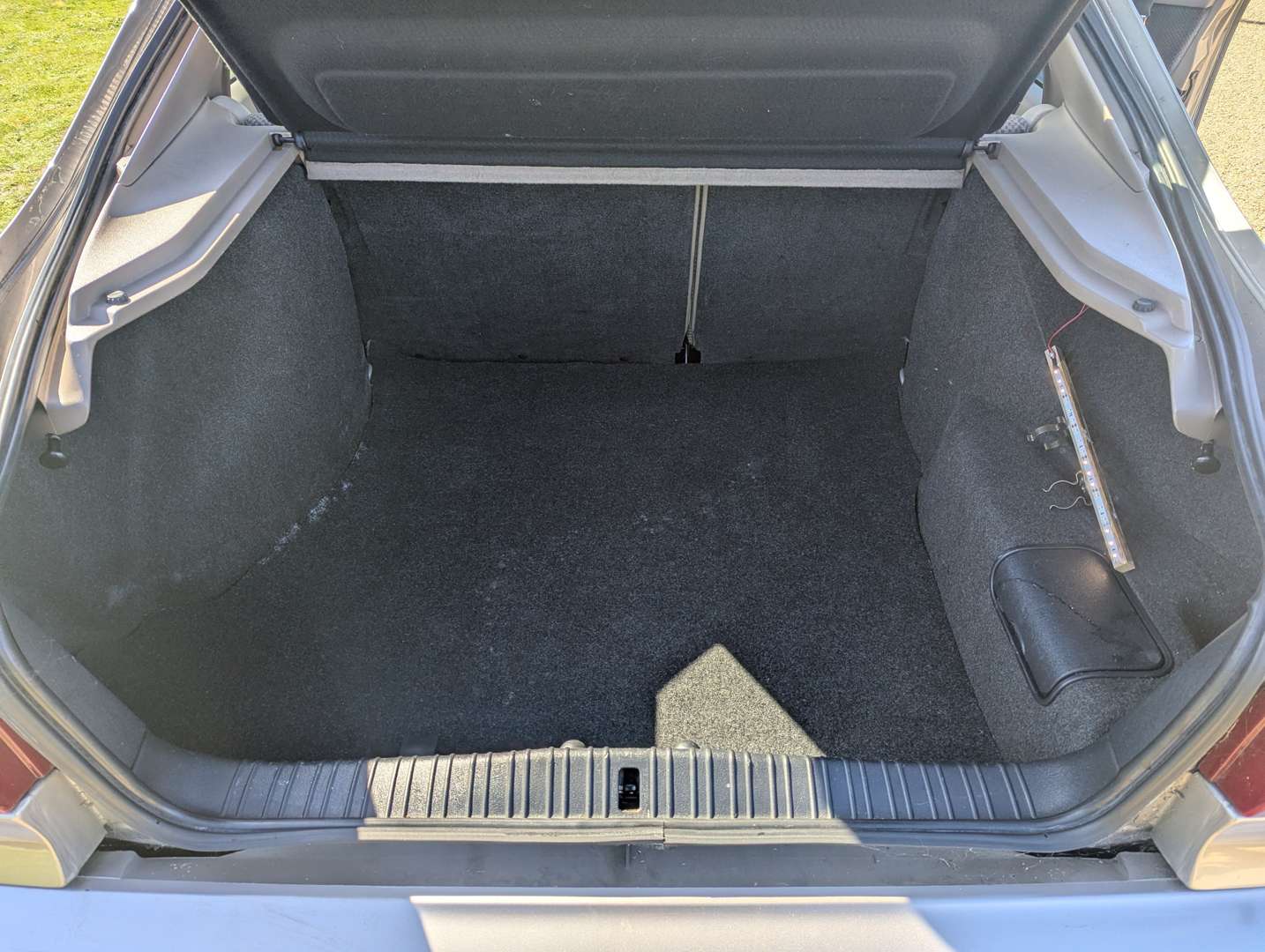 <p>1993 FORD MONDEO 2.0 GHIA</p>