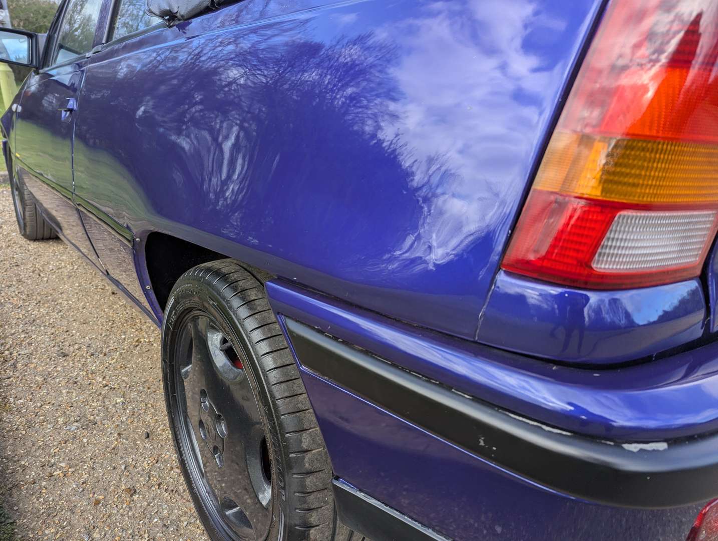 <p>1989 VAUXHALL ASTRA CONVERTIBLE</p>