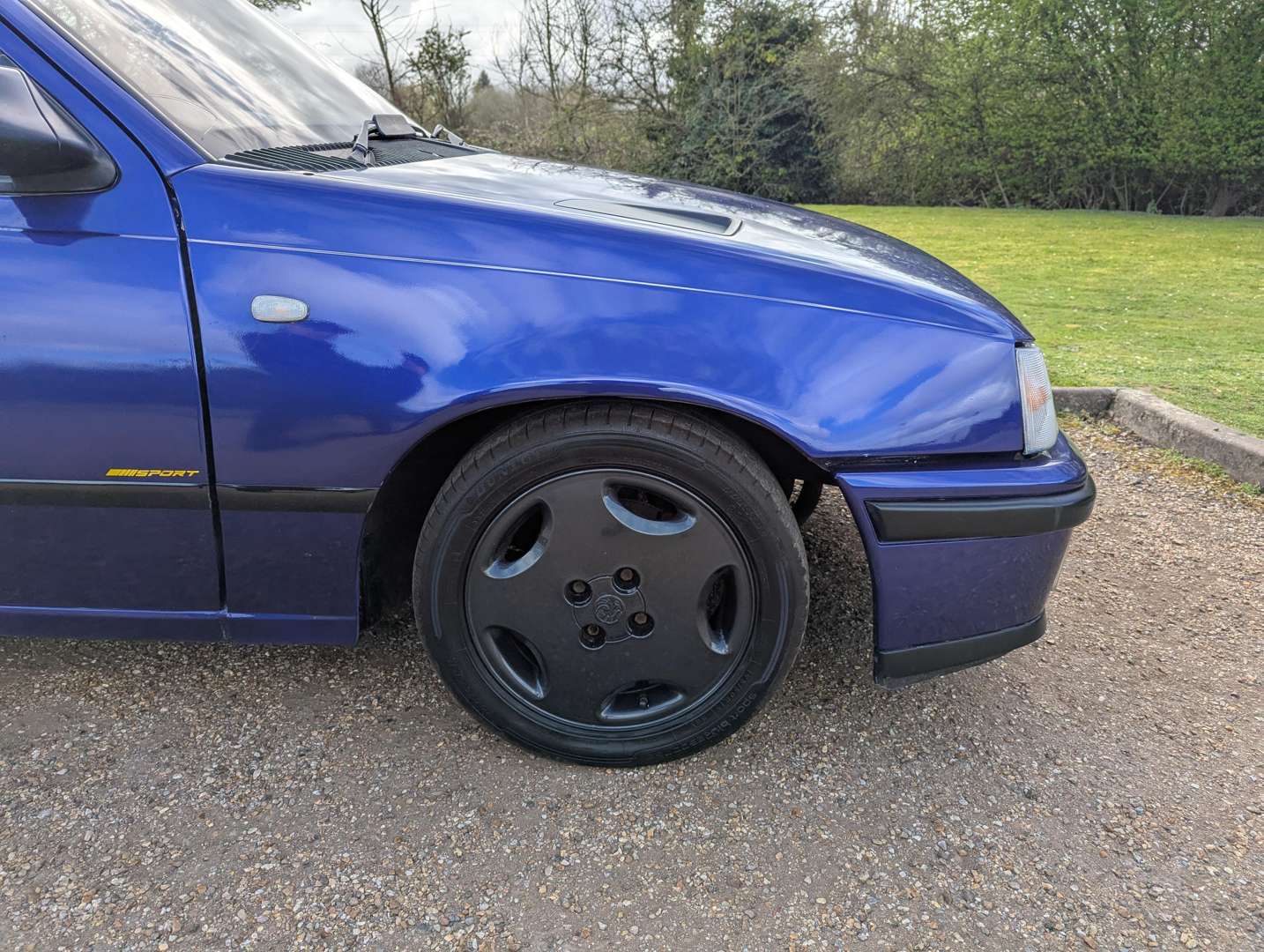 <p>1989 VAUXHALL ASTRA CONVERTIBLE</p>