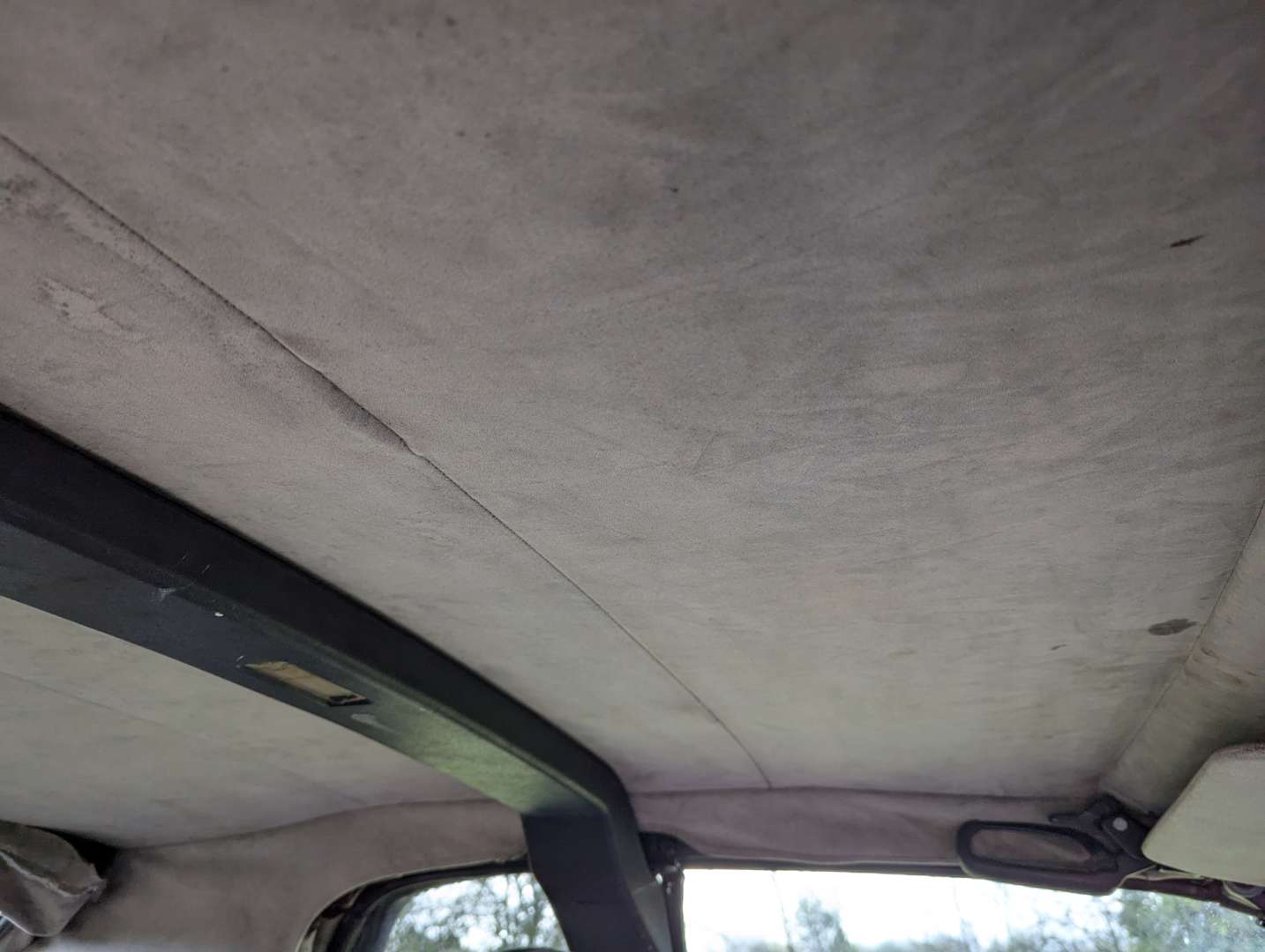 <p>1989 VAUXHALL ASTRA CONVERTIBLE</p>