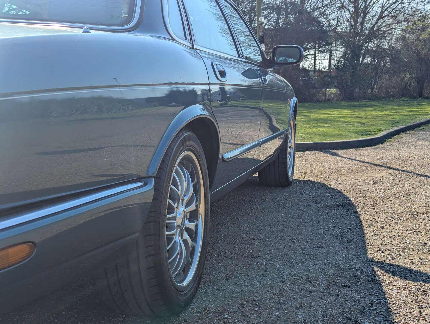 <p>1998 JAGUAR XJ8 3.2 AUTO</p>