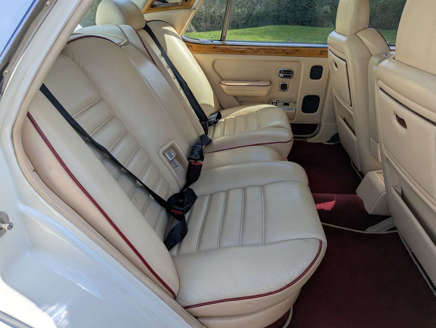 <p>1991 BENTLEY TURBO R AUTO</p>