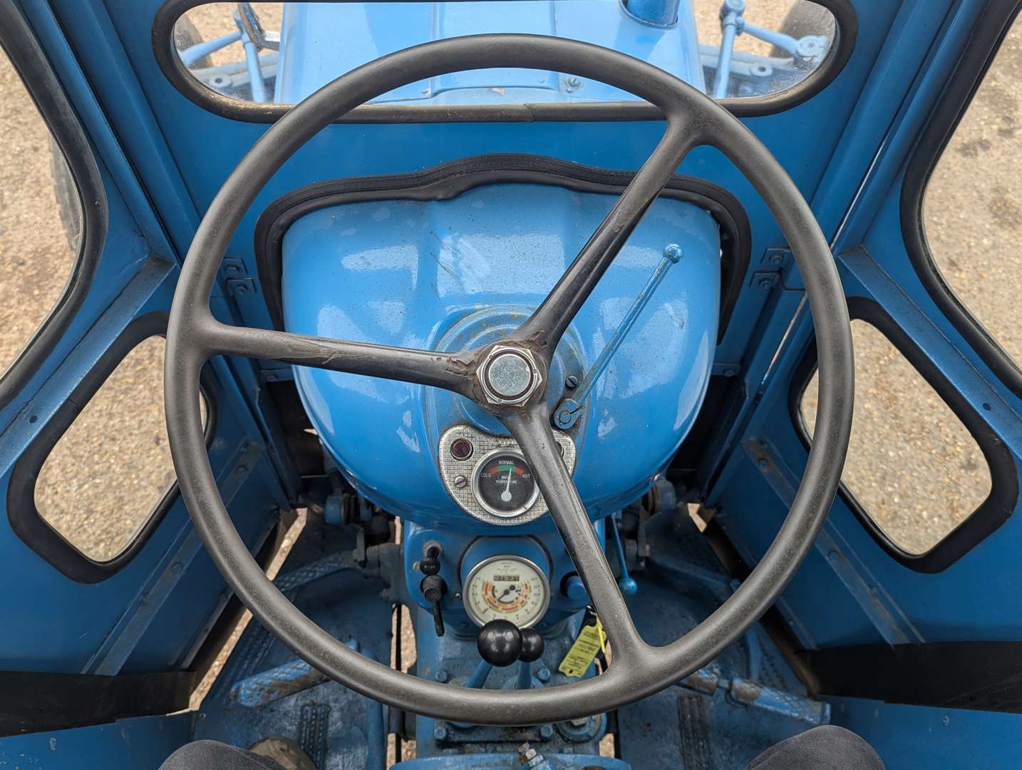 <p>1963 FORDSON SUPER DEXTA</p>