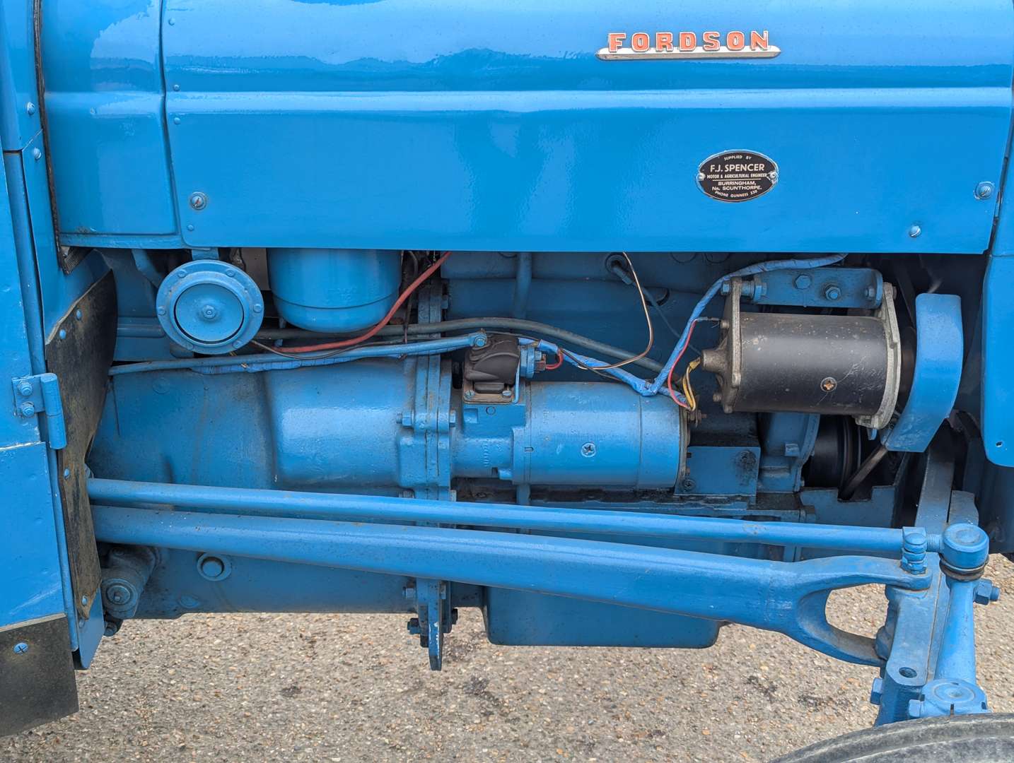 <p>1963 FORDSON SUPER DEXTA</p>