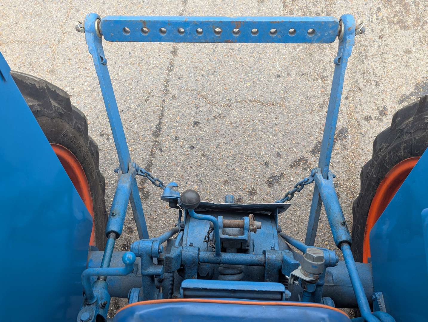 <p>1963 FORDSON SUPER DEXTA</p>