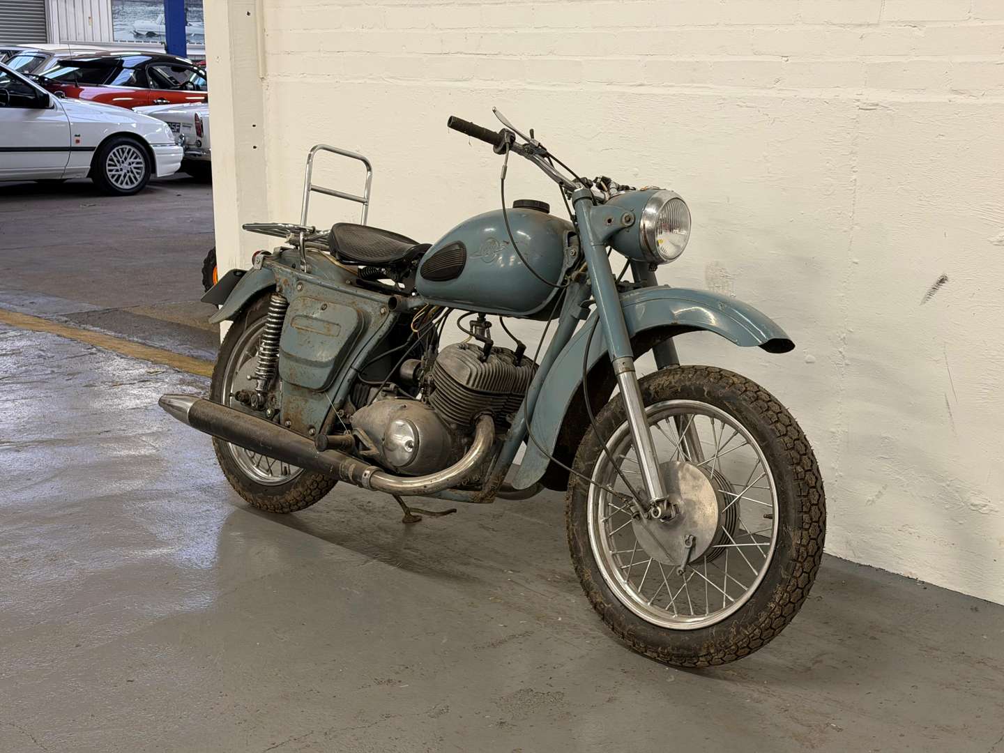 <p>1971 IZH JUPITER 2</p>