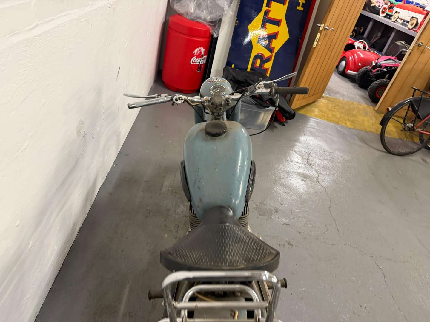 <p>1971 IZH JUPITER 2</p>