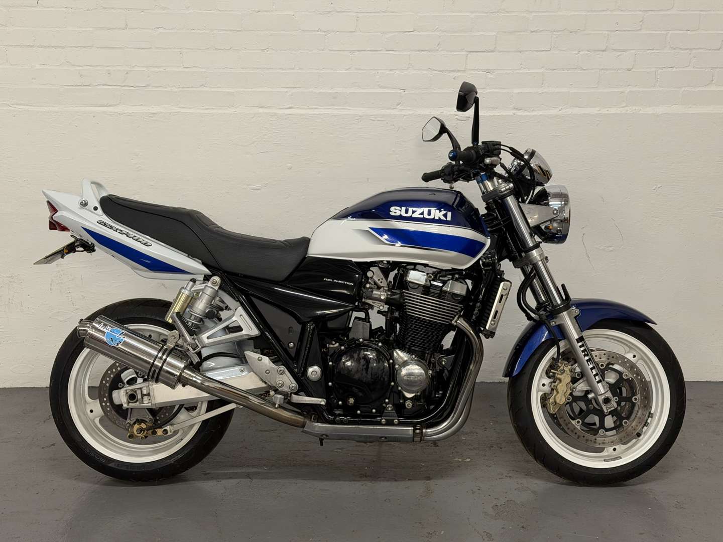 <p>2001 SUZUKI GSX 1400</p>