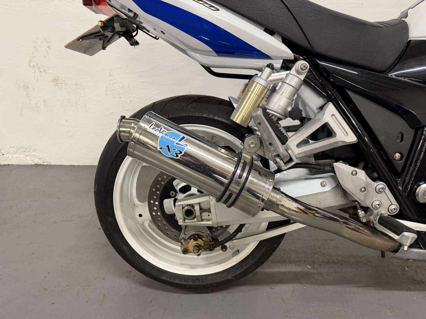 <p>2001 SUZUKI GSX 1400</p>