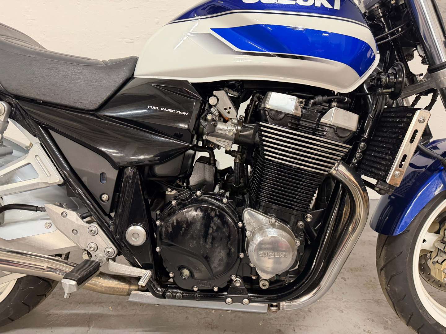 <p>2001 SUZUKI GSX 1400</p>