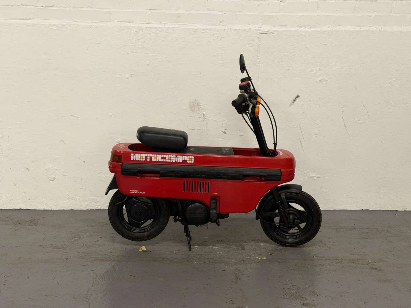 <p>1982 HONDA MOTOCOMPO</p>