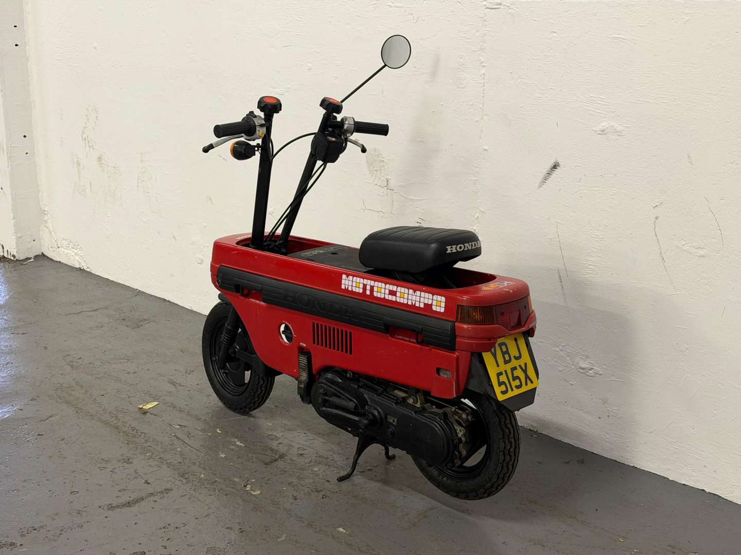 <p>1982 HONDA MOTOCOMPO</p>