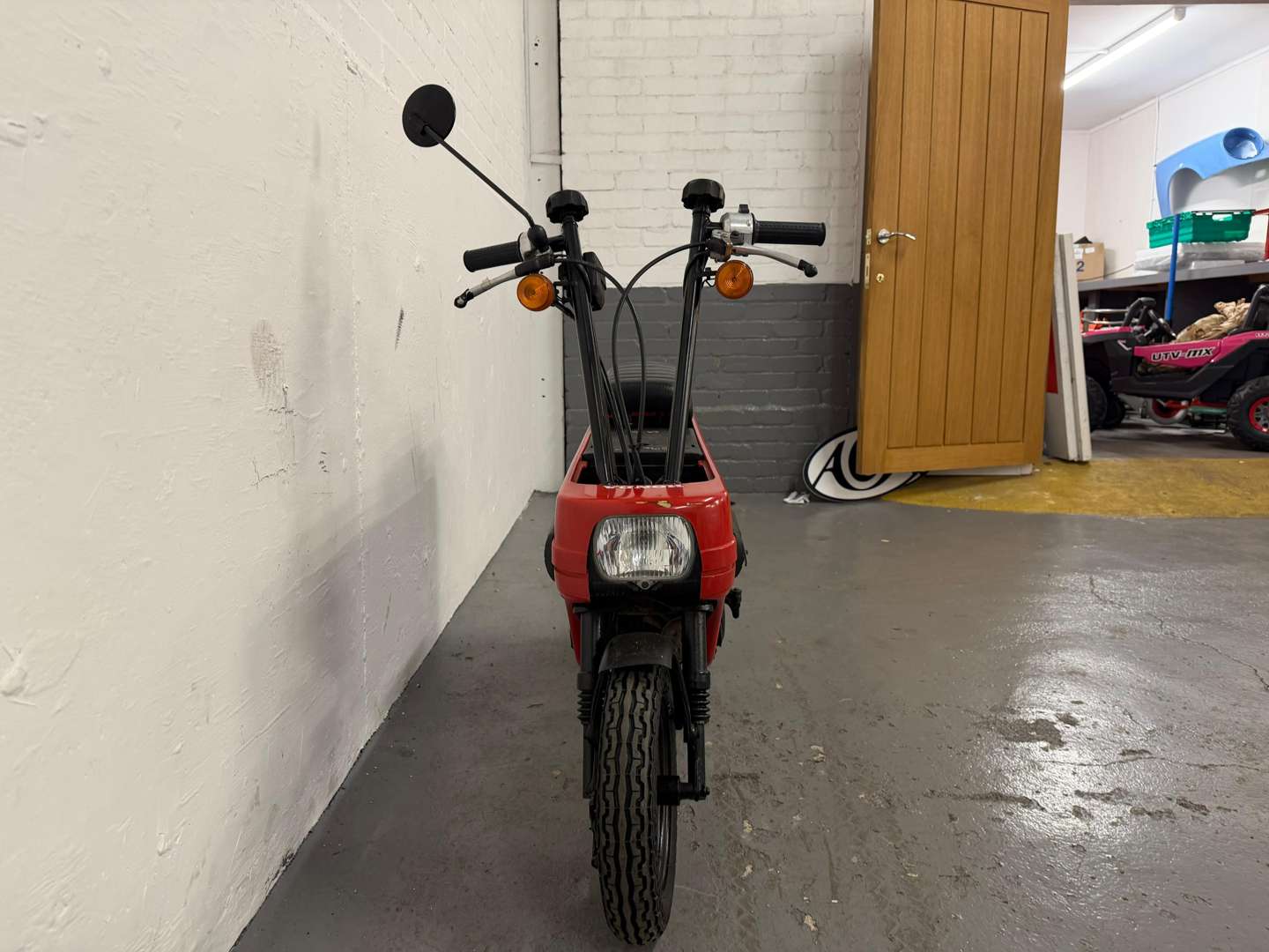 <p>1982 HONDA MOTOCOMPO</p>