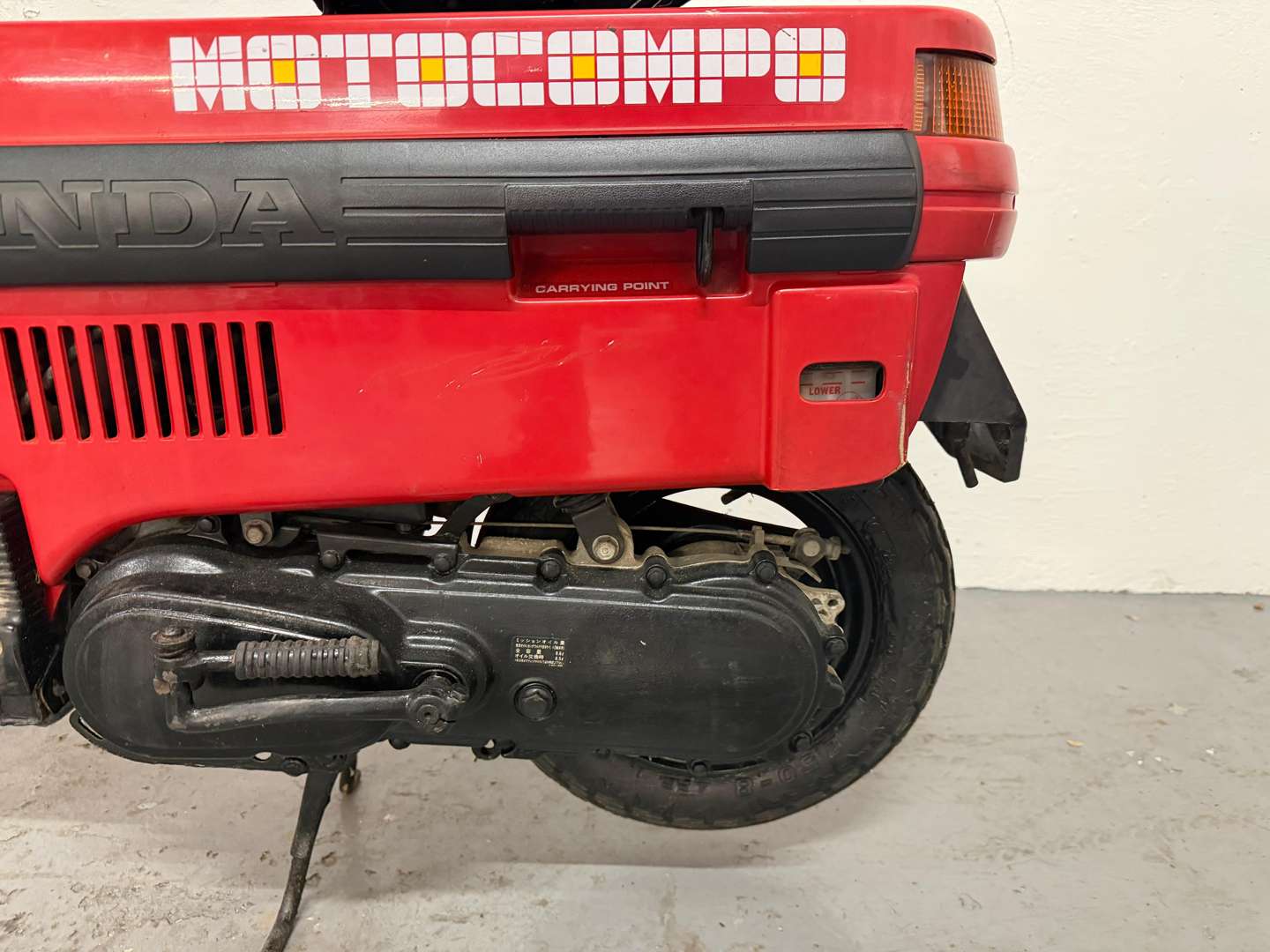 <p>1982 HONDA MOTOCOMPO</p>
