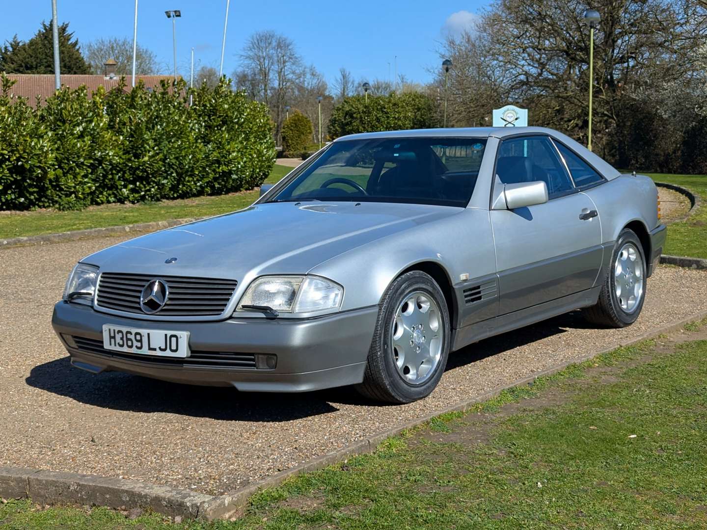 <p>1990 MERCEDES 500 SL R129</p>