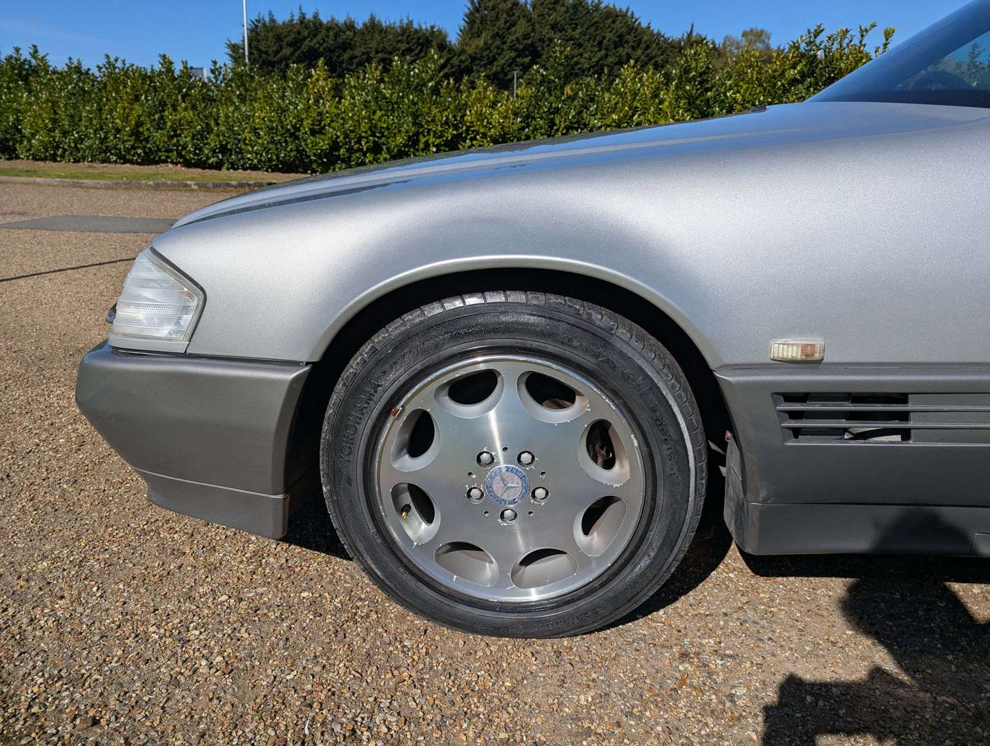 <p>1990 MERCEDES 500 SL R129</p>