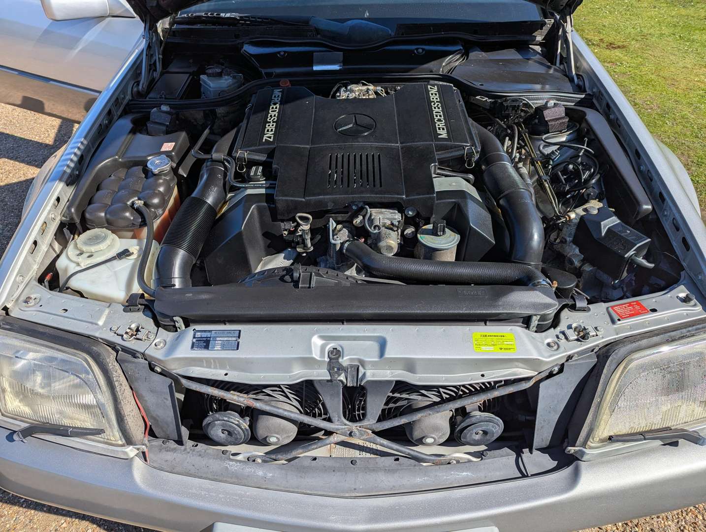 <p>1990 MERCEDES 500 SL R129</p>