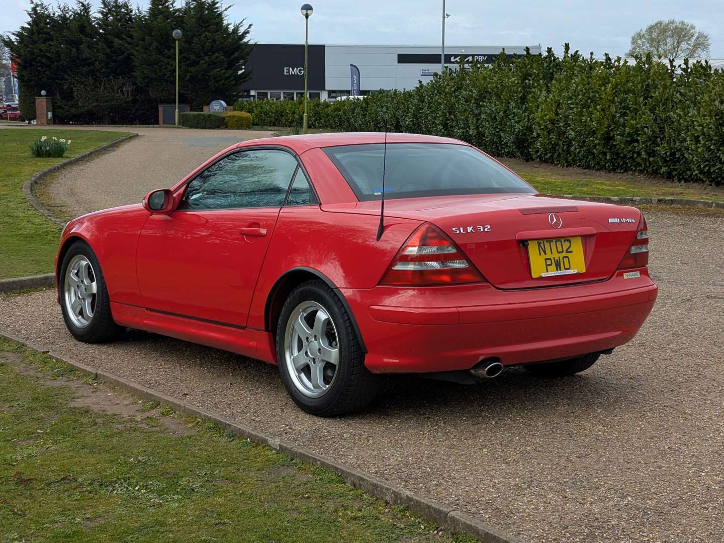 <p>2002 MERCEDES 320 SLK R170</p>