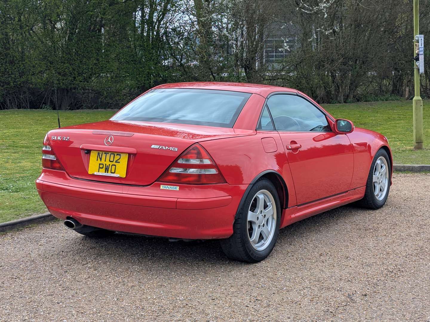 <p>2002 MERCEDES 320 SLK R170</p>