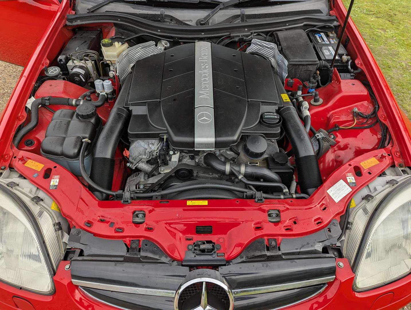 <p>2002 MERCEDES 320 SLK R170</p>