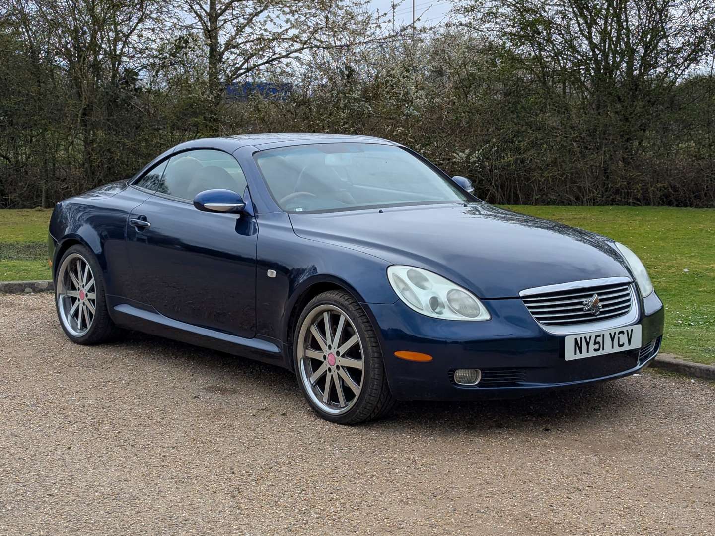 <p>2001 TOYOTA SOARER</p>