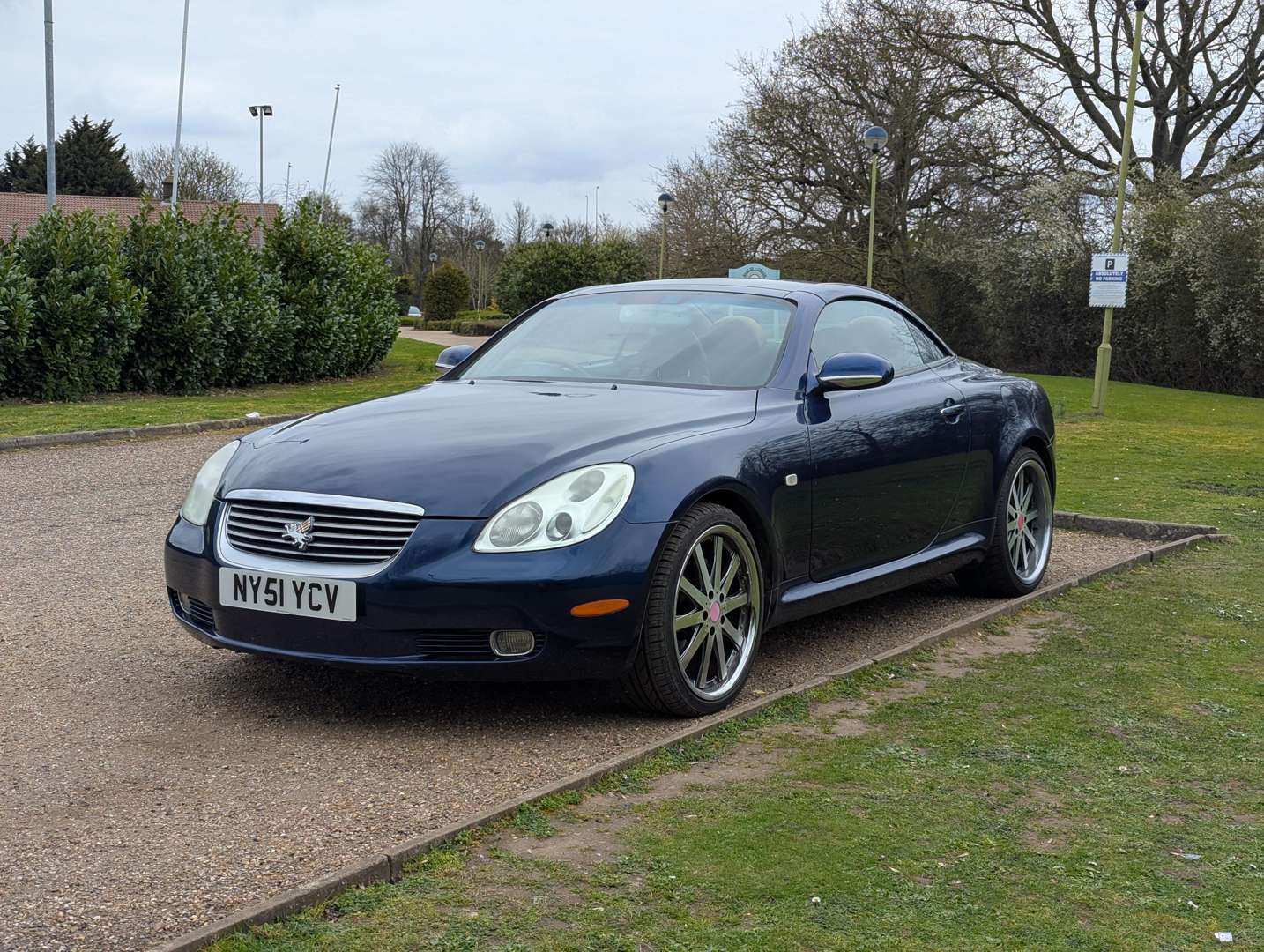 <p>2001 TOYOTA SOARER</p>