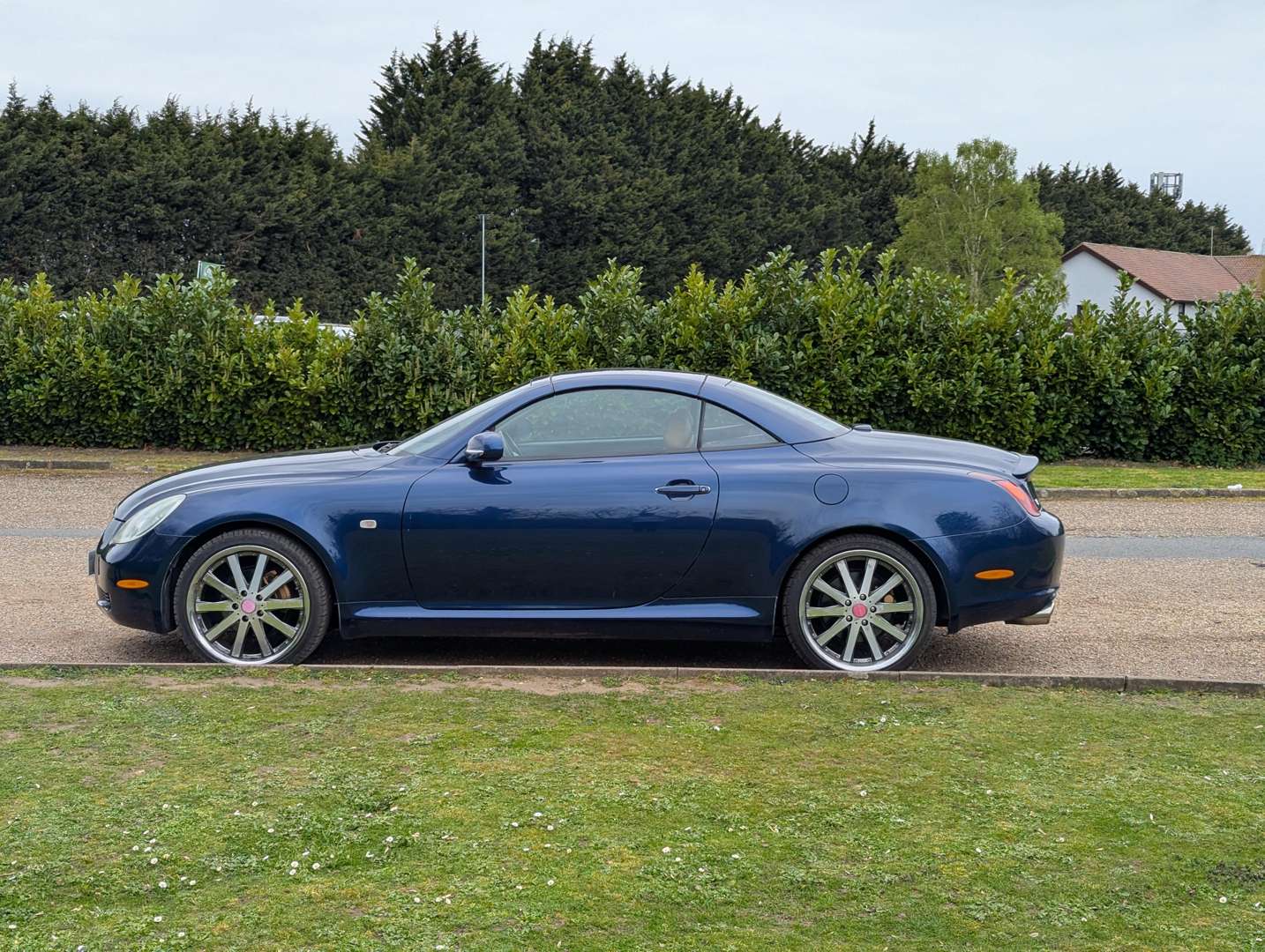 <p>2001 TOYOTA SOARER</p>