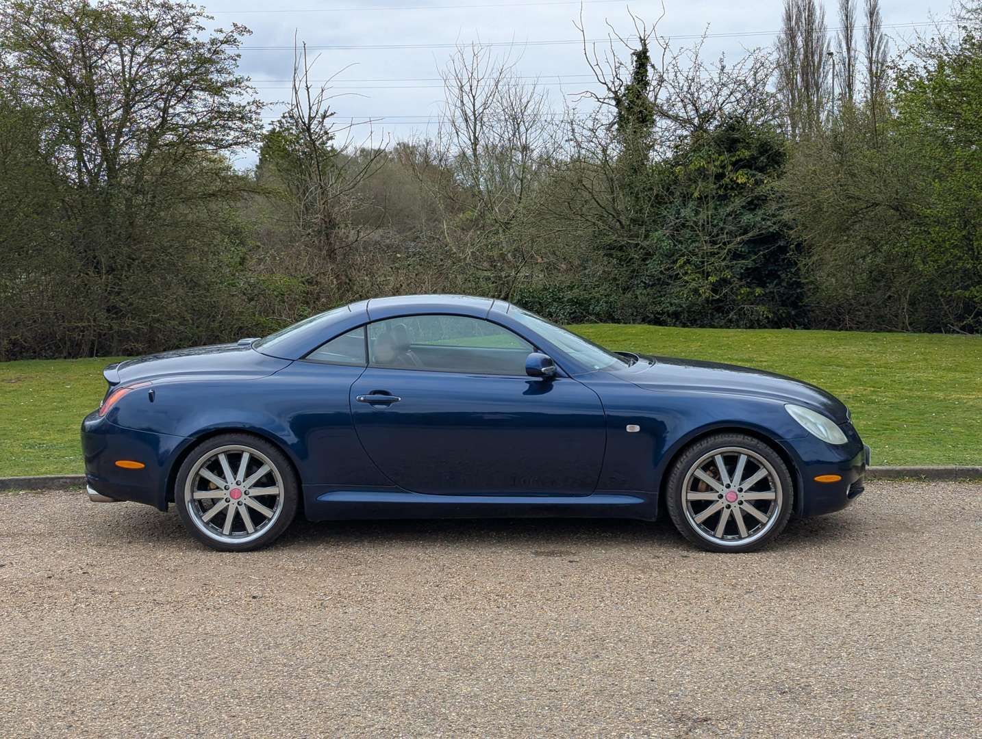 <p>2001 TOYOTA SOARER</p>