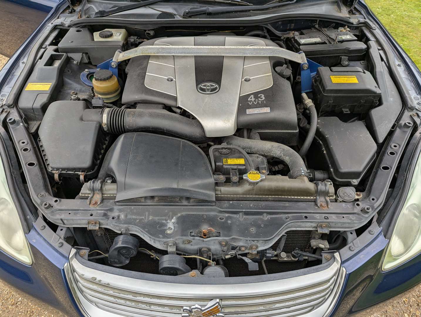 <p>2001 TOYOTA SOARER</p>