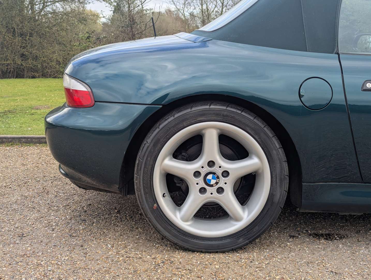 <p>1998 BMW Z3 1.9L</p>