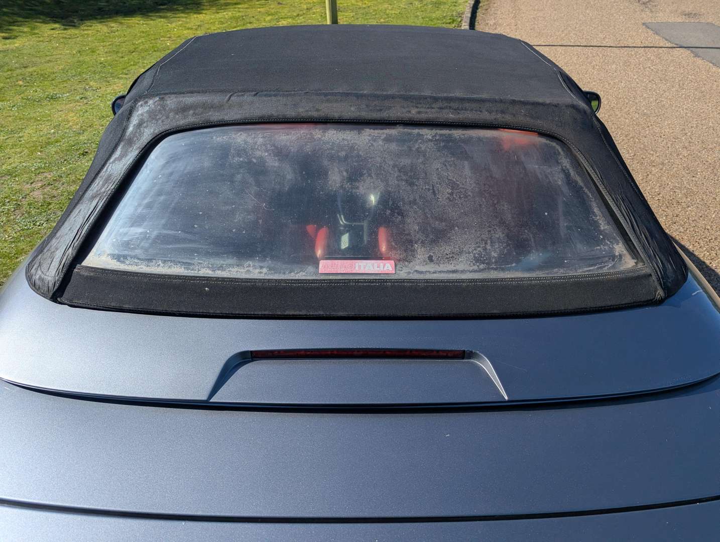 <p>2001 ALFA ROMEO SPIDER</p>