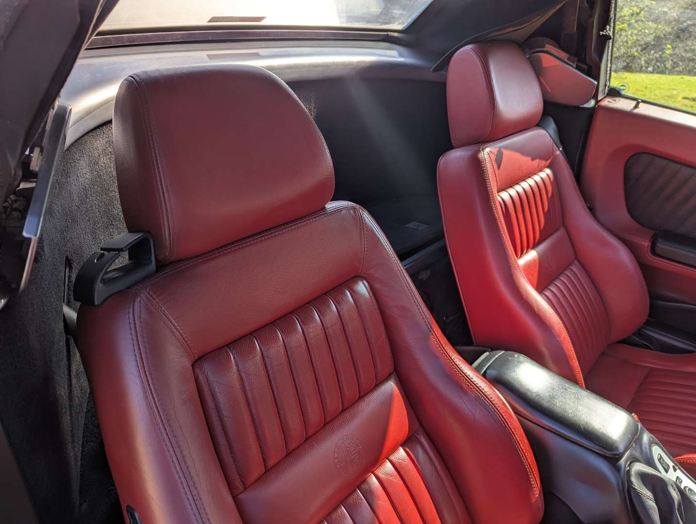 <p>2001 ALFA ROMEO SPIDER</p>