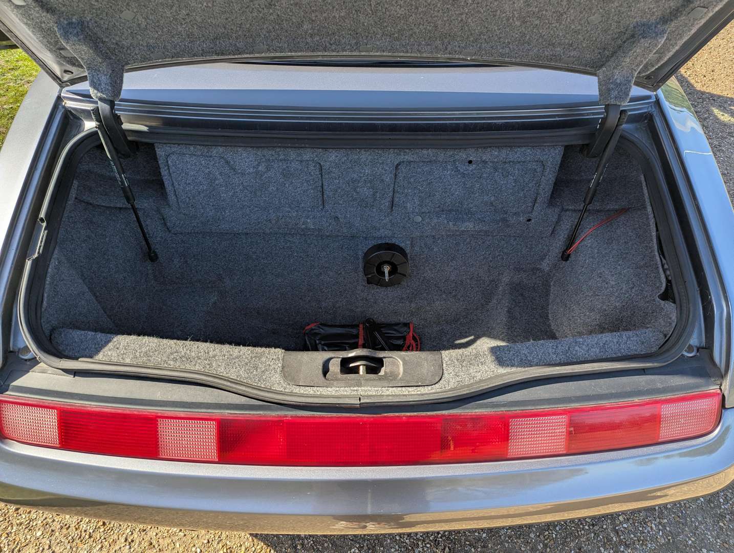 <p>2001 ALFA ROMEO SPIDER</p>