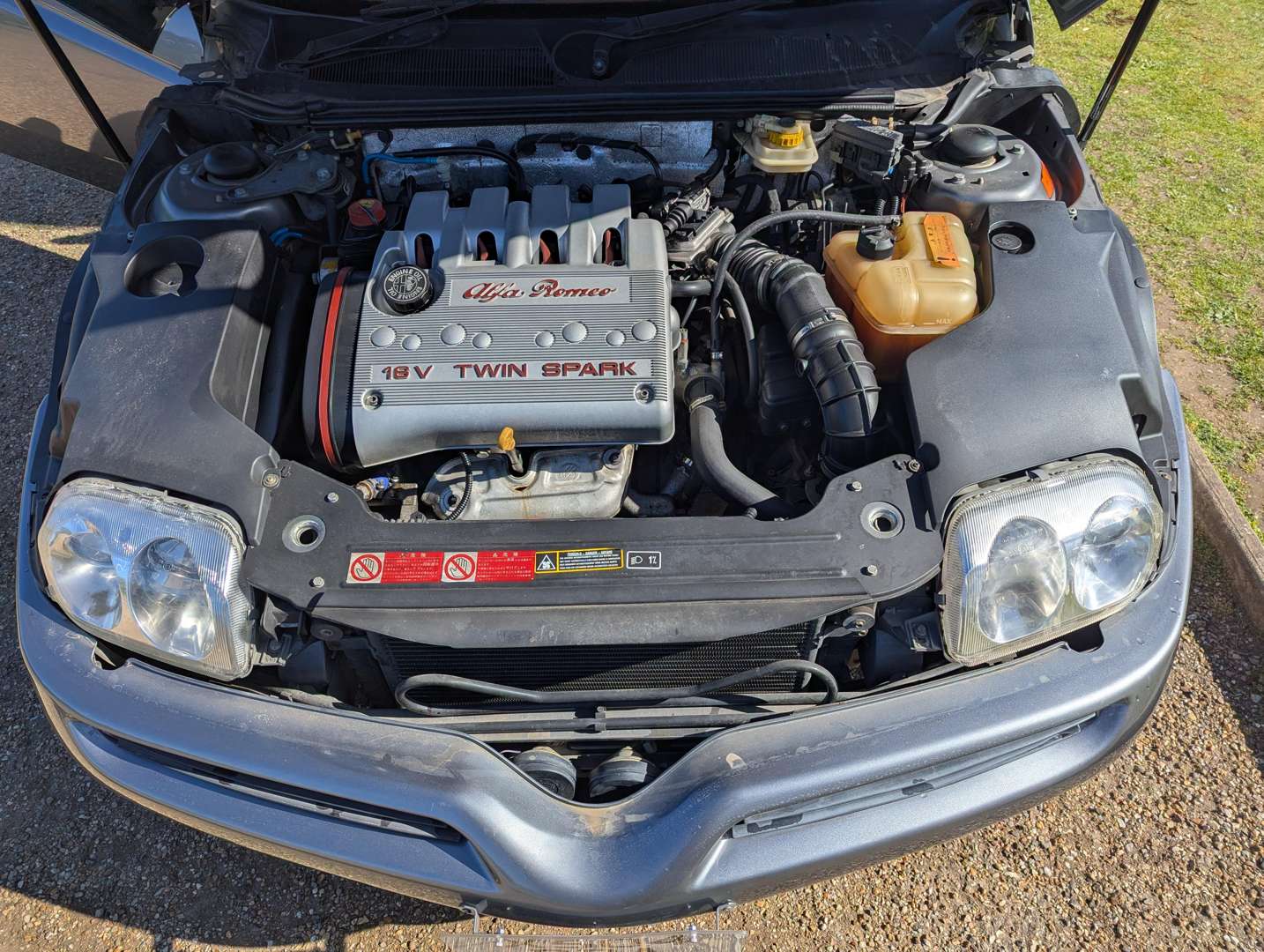 <p>2001 ALFA ROMEO SPIDER</p>