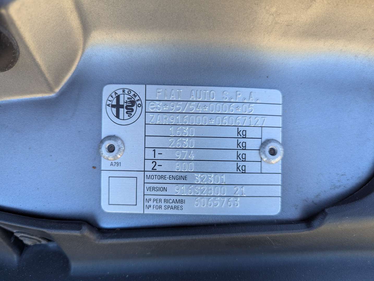 <p>2001 ALFA ROMEO SPIDER</p>