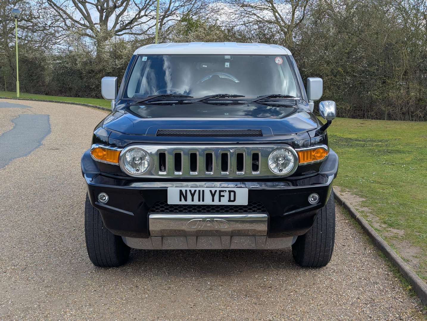 <p>2011 TOYOTA FJ CRUISER AUTO</p>