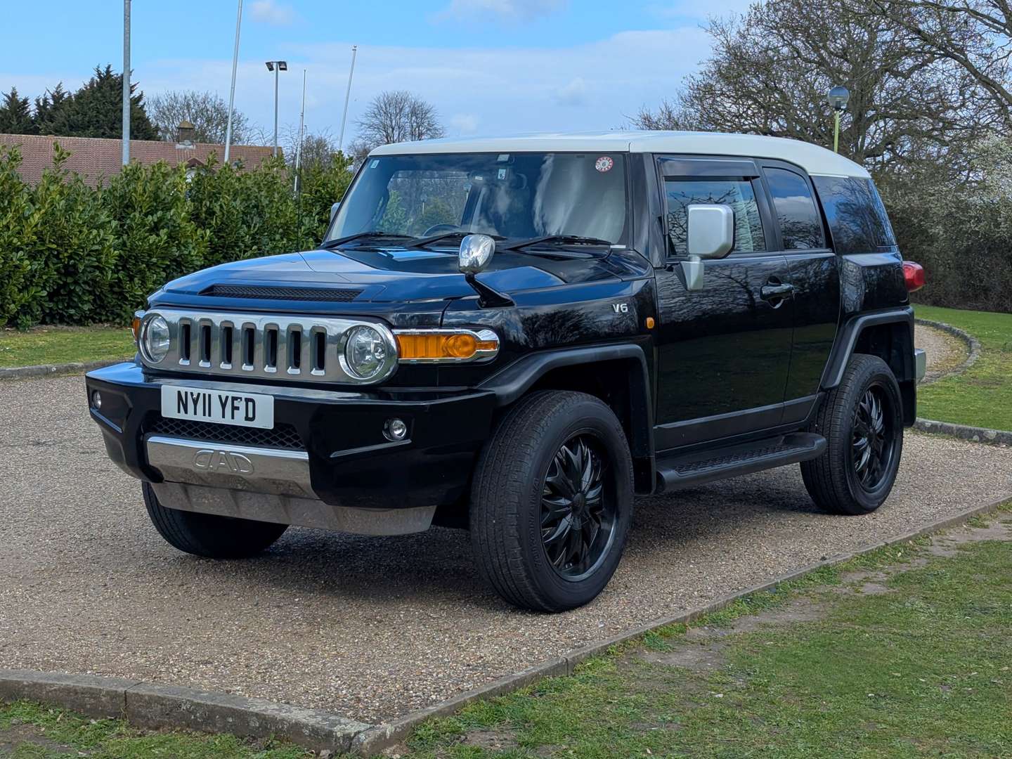 <p>2011 TOYOTA FJ CRUISER AUTO</p>