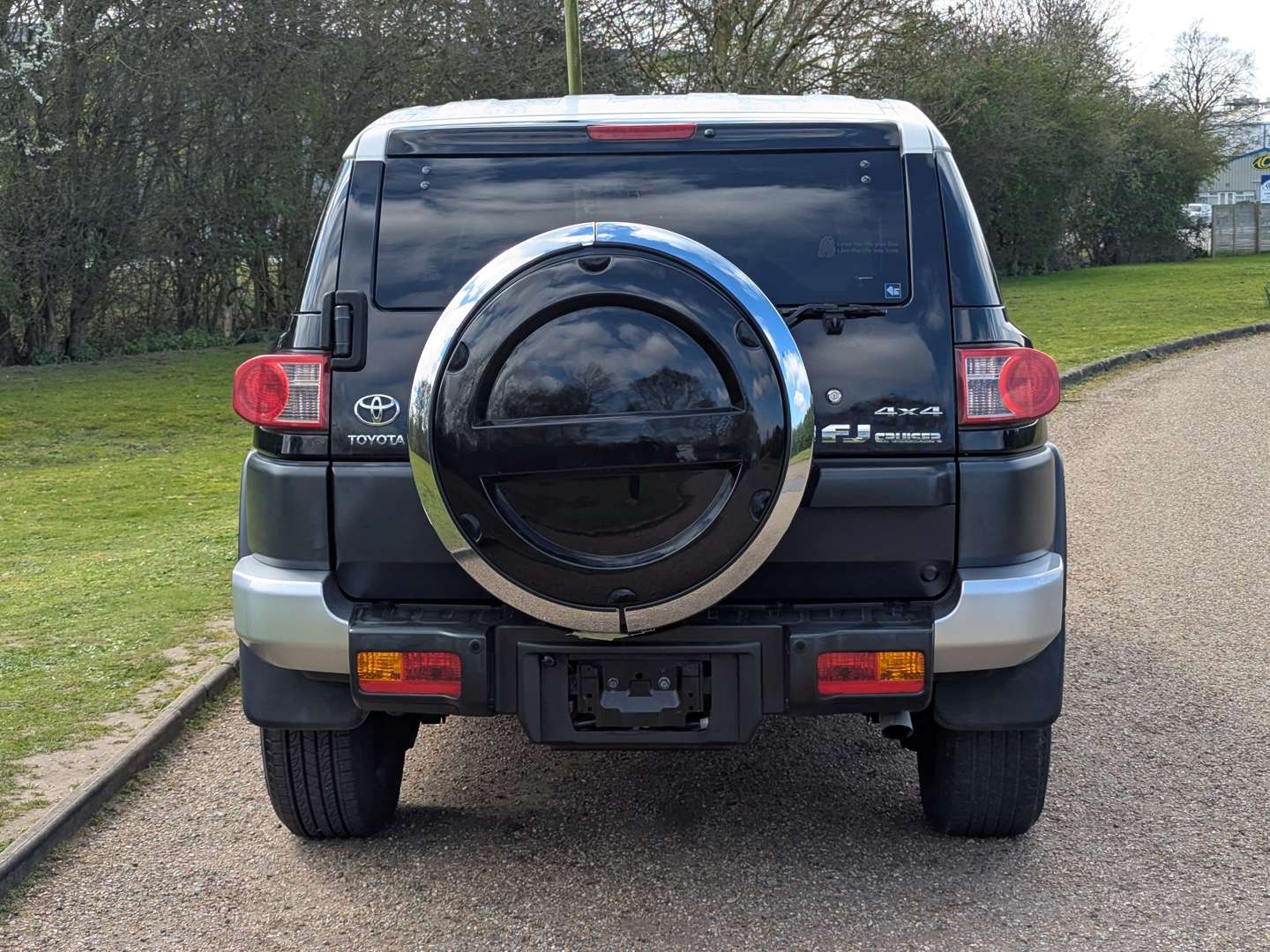 <p>2011 TOYOTA FJ CRUISER AUTO</p>