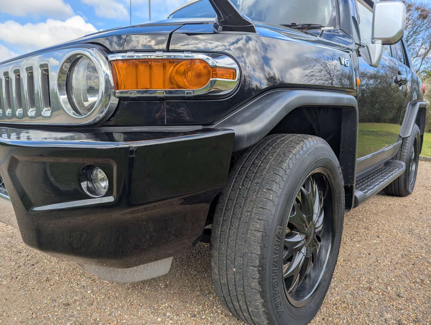 <p>2011 TOYOTA FJ CRUISER AUTO</p>