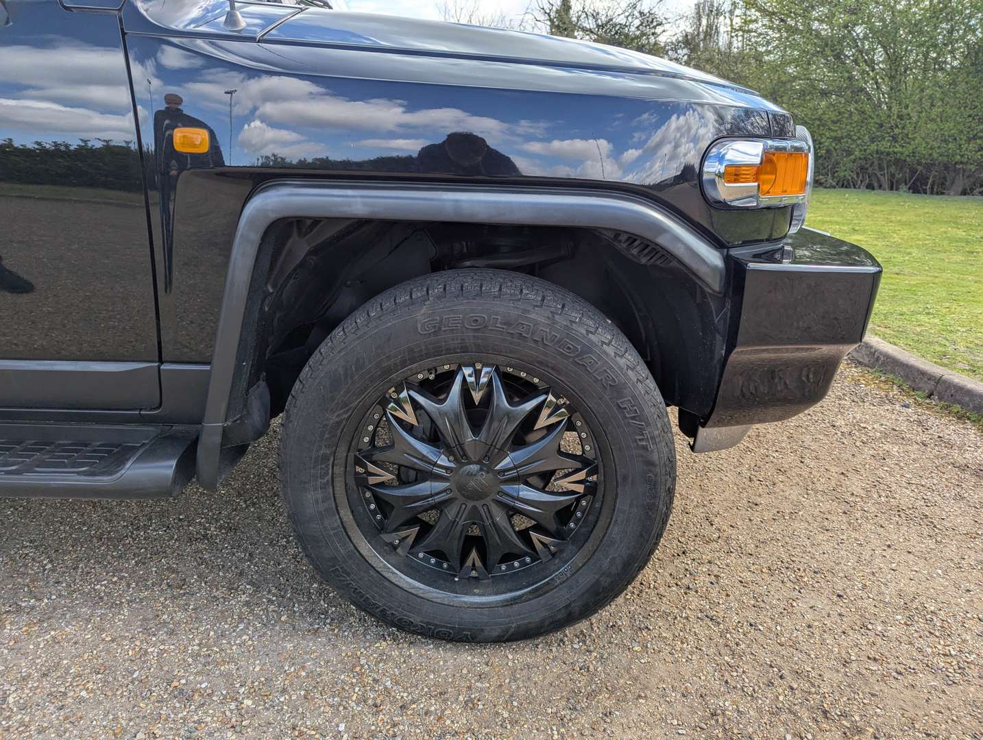 <p>2011 TOYOTA FJ CRUISER AUTO</p>