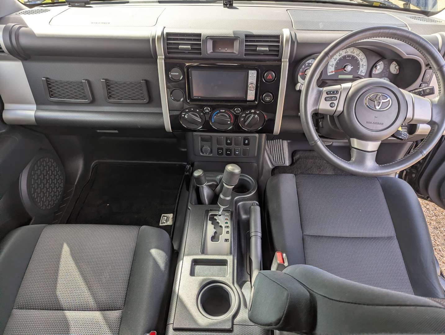 <p>2011 TOYOTA FJ CRUISER AUTO</p>