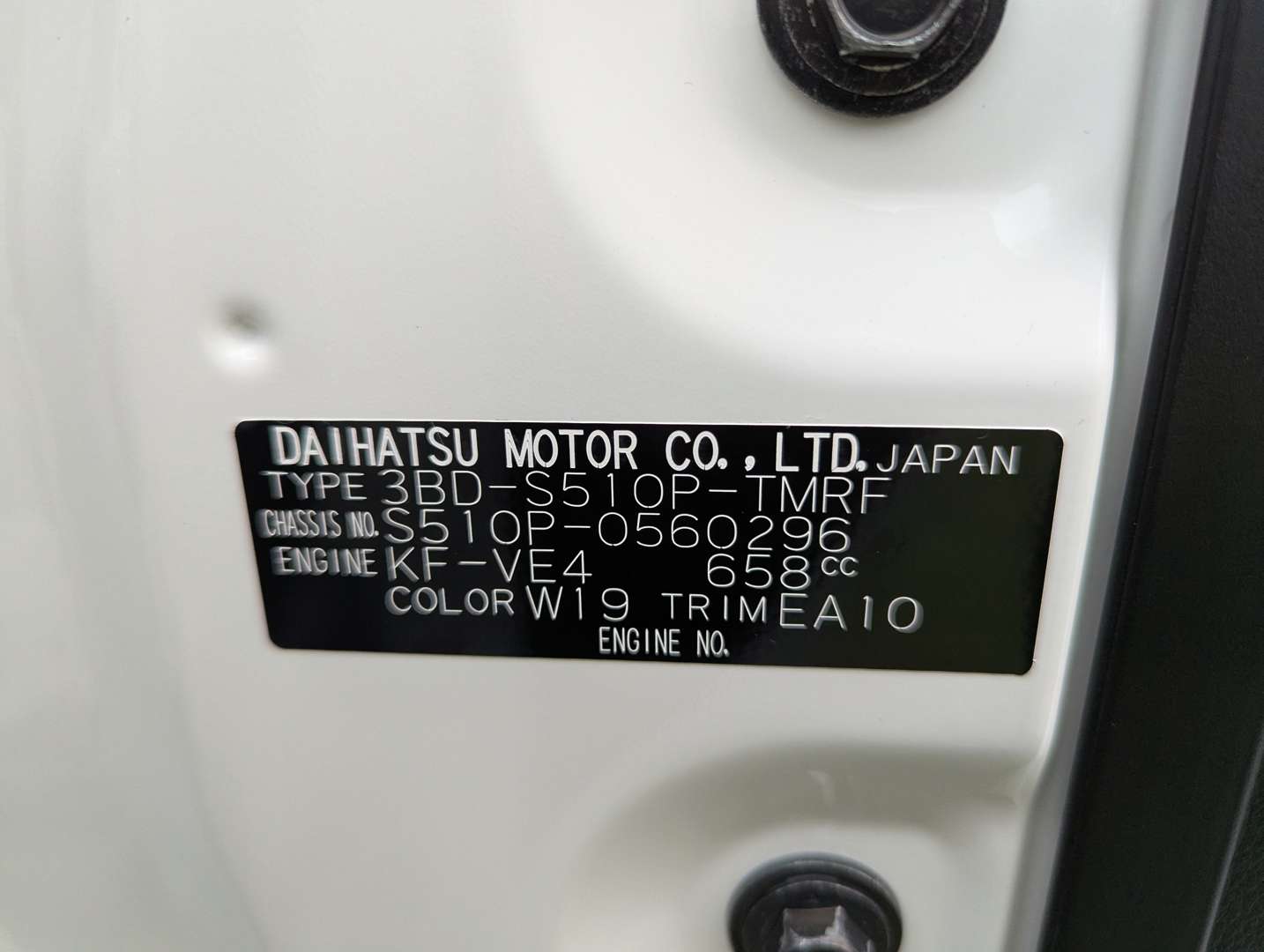 <p>2024 DAIHATSU HI-JET 4WD</p>