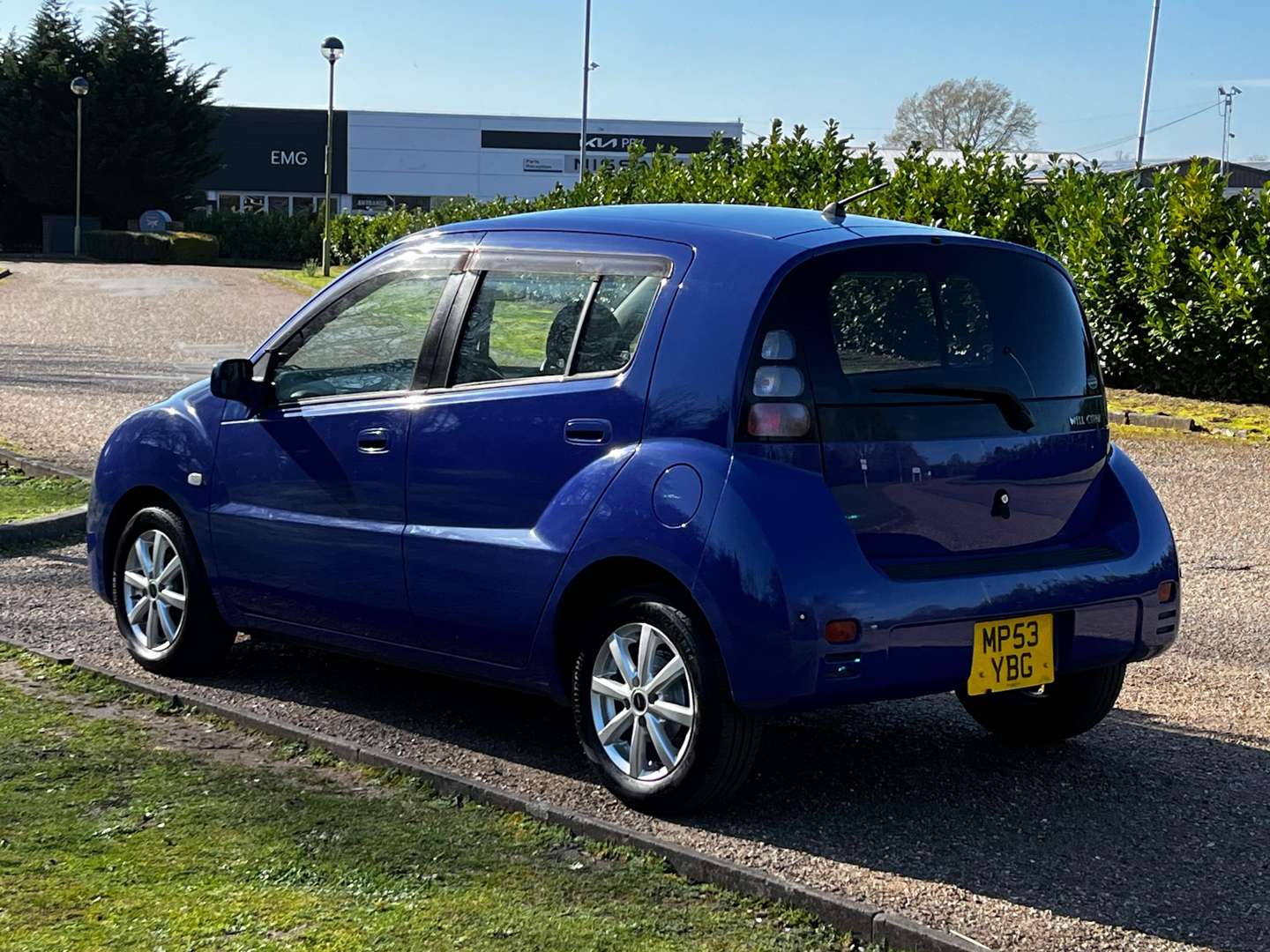 <p>2003 TOYOTA WILL</p>