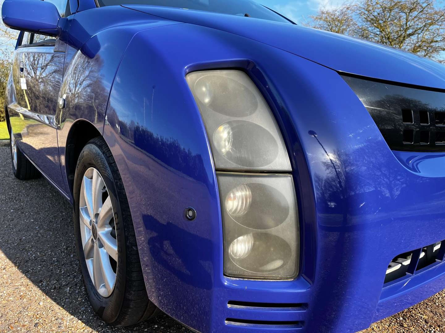 <p>2003 TOYOTA WILL</p>