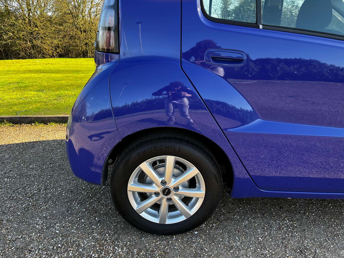 <p>2003 TOYOTA WILL</p>