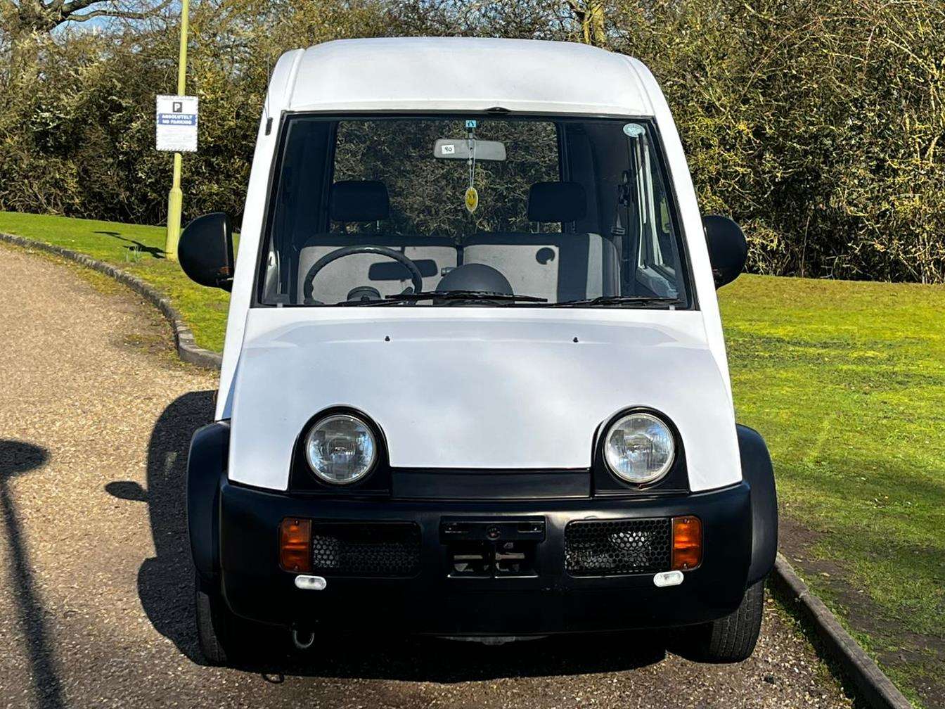 <p>1990 NISSAN S-CARGO</p>