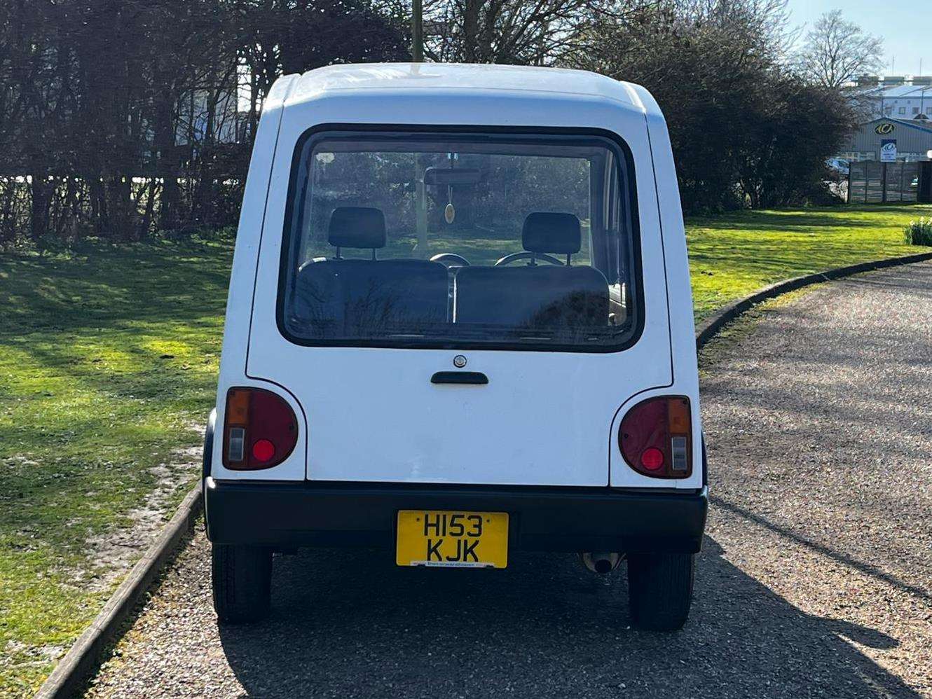 <p>1990 NISSAN S-CARGO</p>